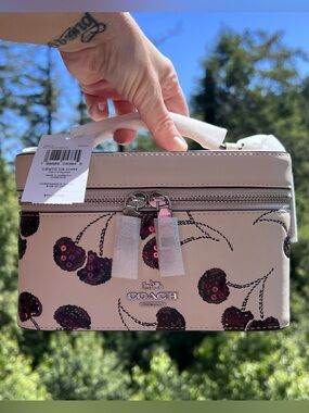 COACH Cosmetic & Make up Case w Cherry Print CDC13 AUTHENTIC New Coach Packaged